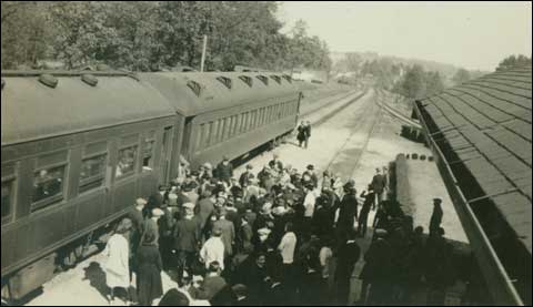 Oxford, MS Depot, Four young men waiting for the train